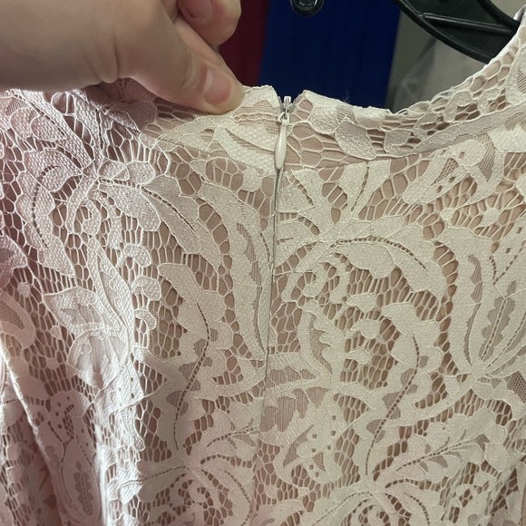 Ivory & Nude Lace High-Low Dress - Picture 7 of 7